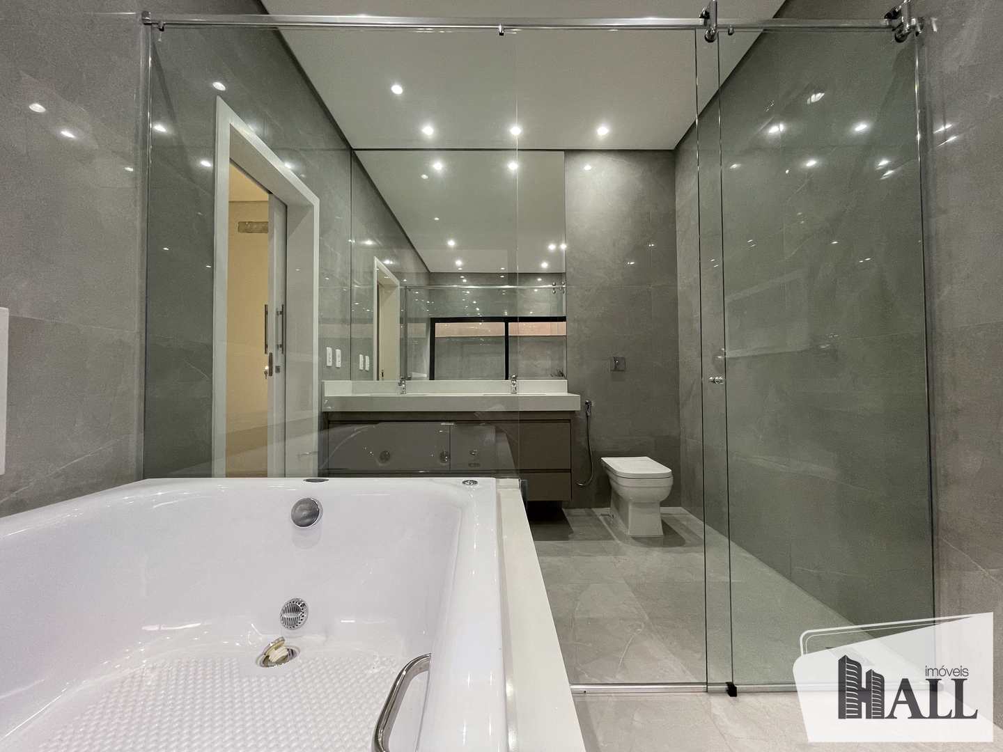 Casa de Condomínio à venda com 4 quartos, 270m² - Foto 3