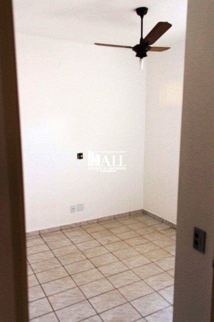 Apartamento à venda com 3 quartos, 85m² - Foto 3