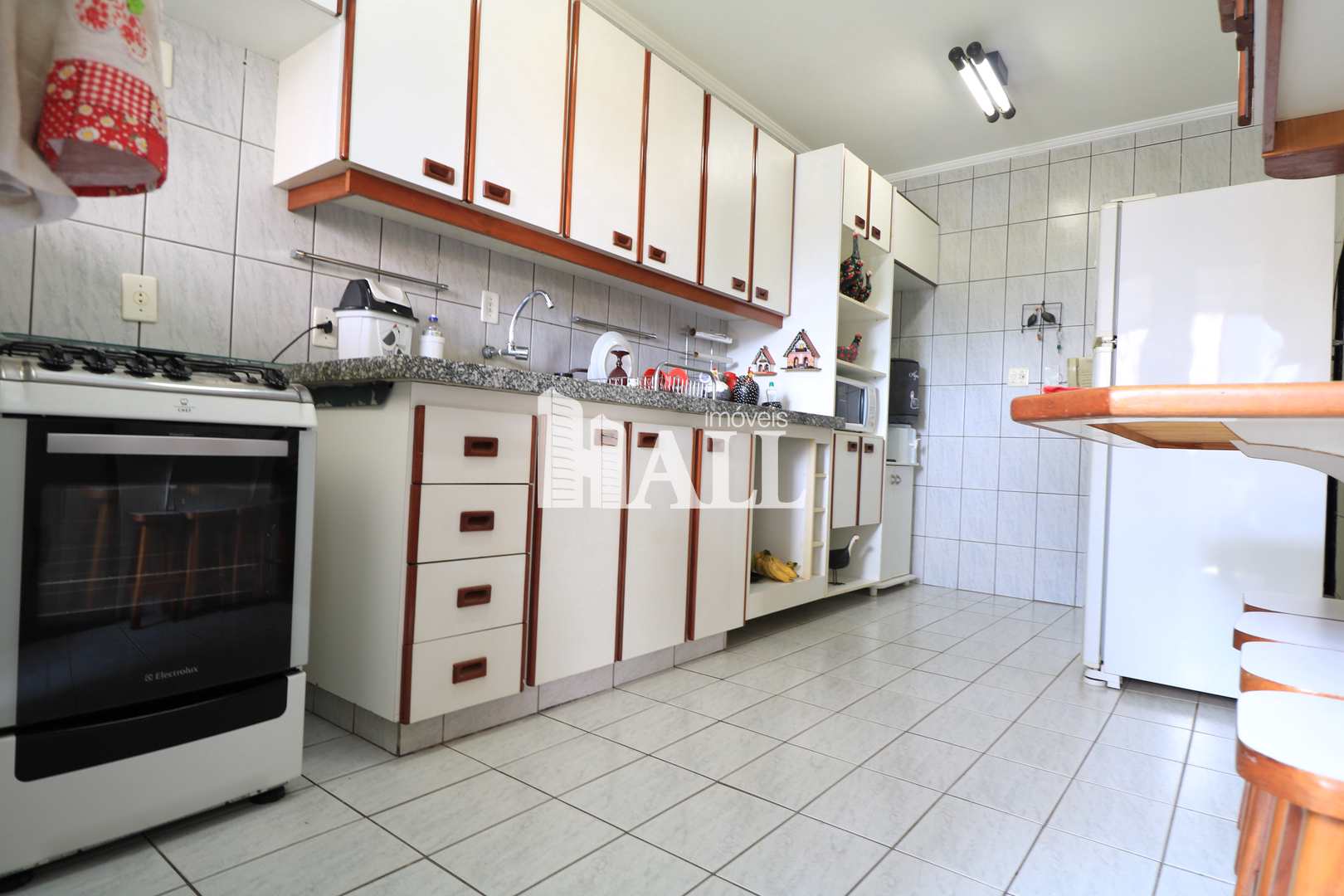 Apartamento à venda com 3 quartos, 105m² - Foto 4