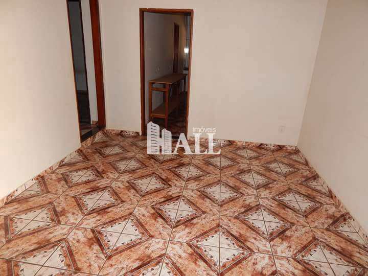 Fazenda à venda com 2 quartos, 200m² - Foto 2