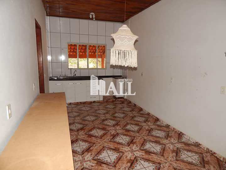 Fazenda à venda com 2 quartos, 200m² - Foto 3