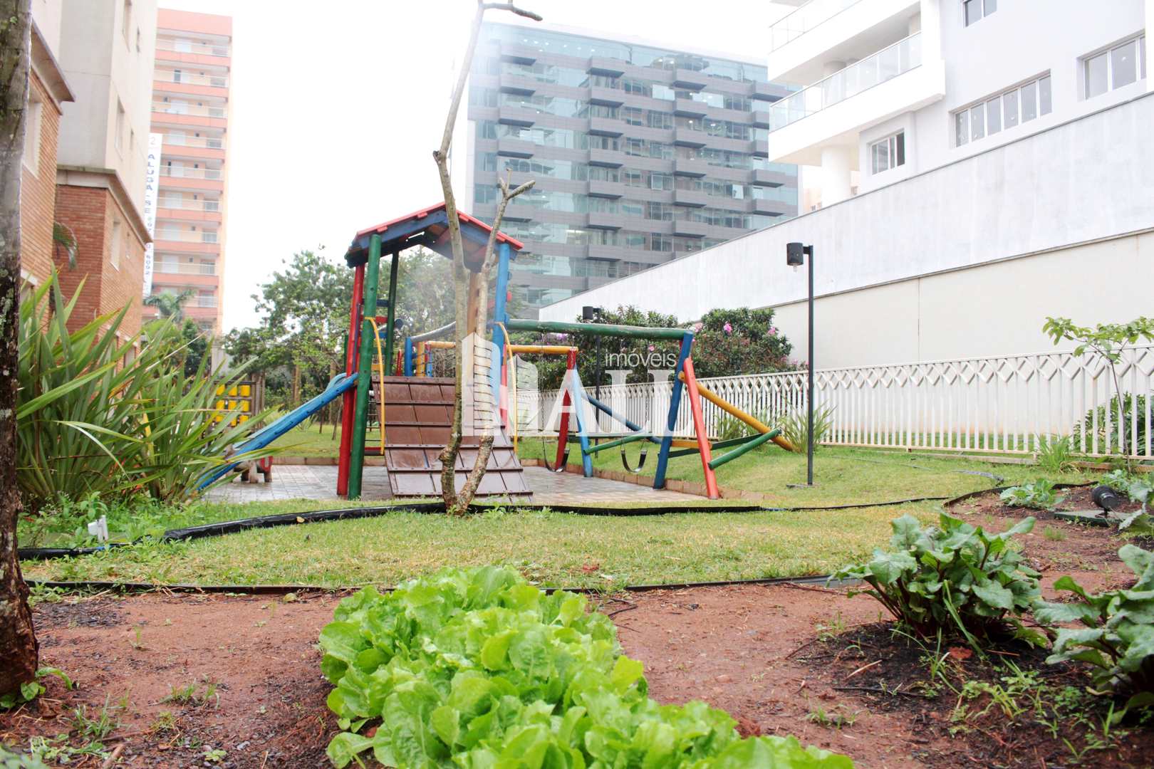 Apartamento à venda com 4 quartos, 104m² - Foto 26