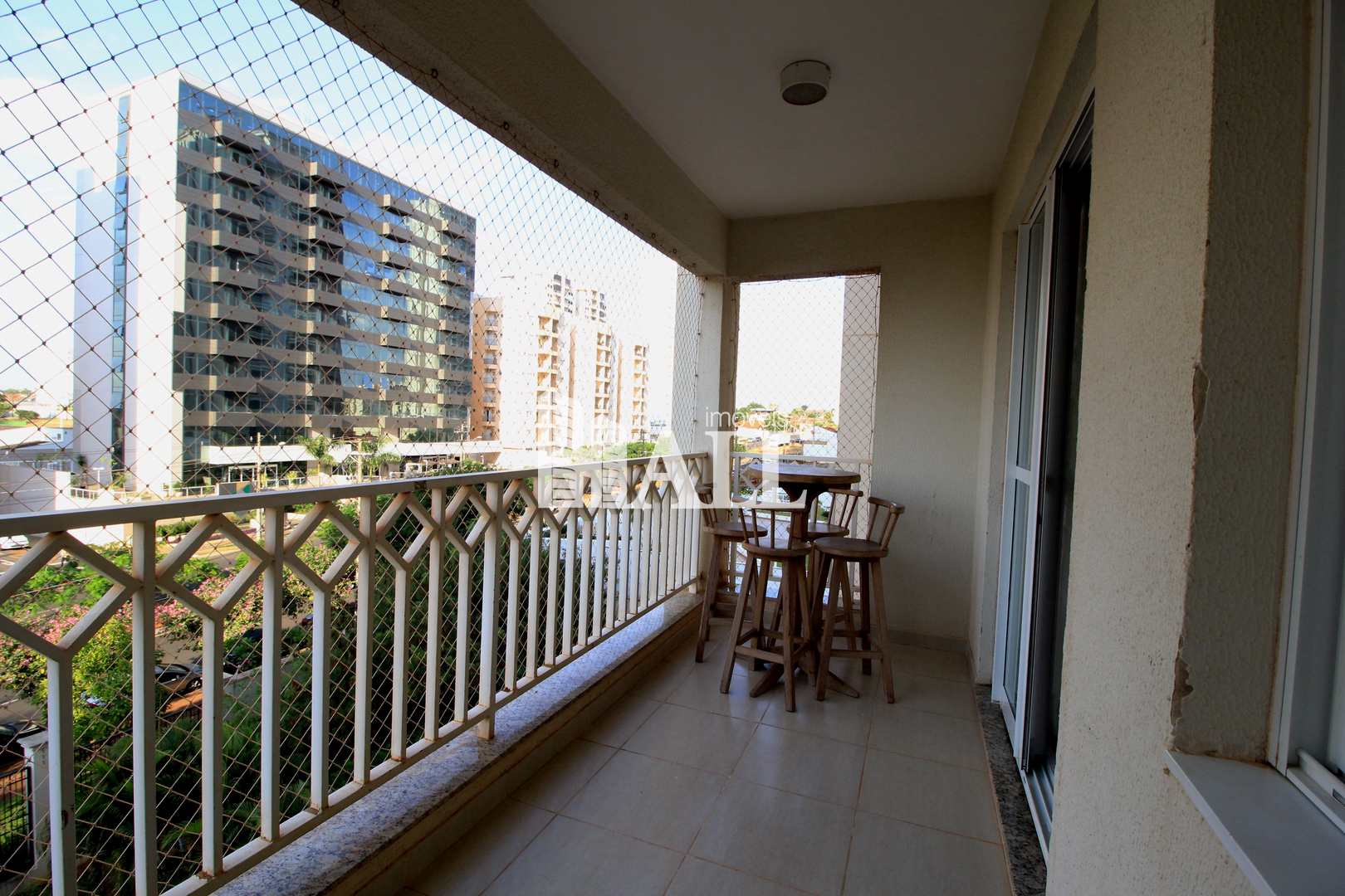 Apartamento à venda com 4 quartos, 104m² - Foto 1
