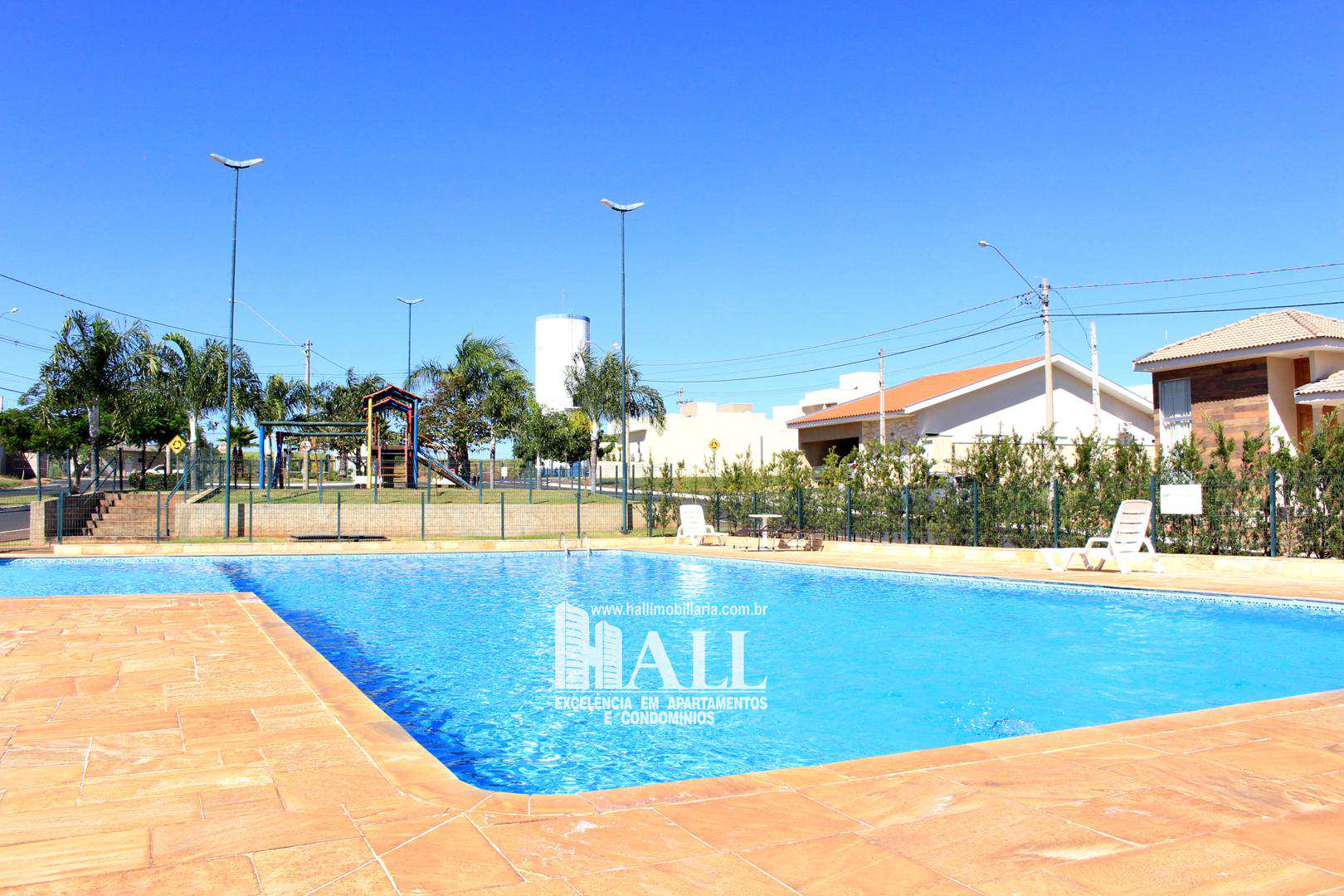 Casa de Condomínio à venda com 3 quartos, 168m² - Foto 1
