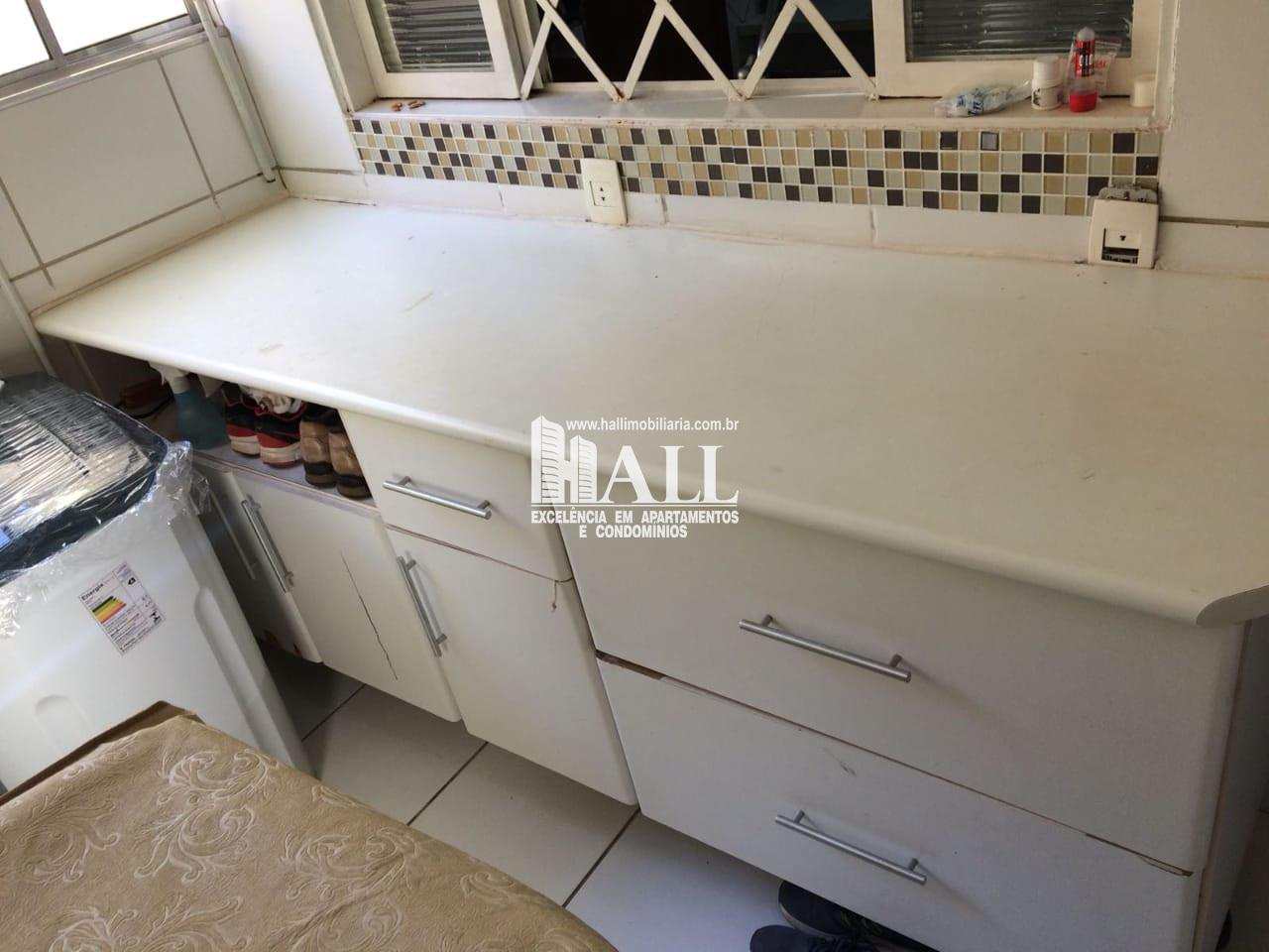 Apartamento à venda com 3 quartos, 92m² - Foto 4