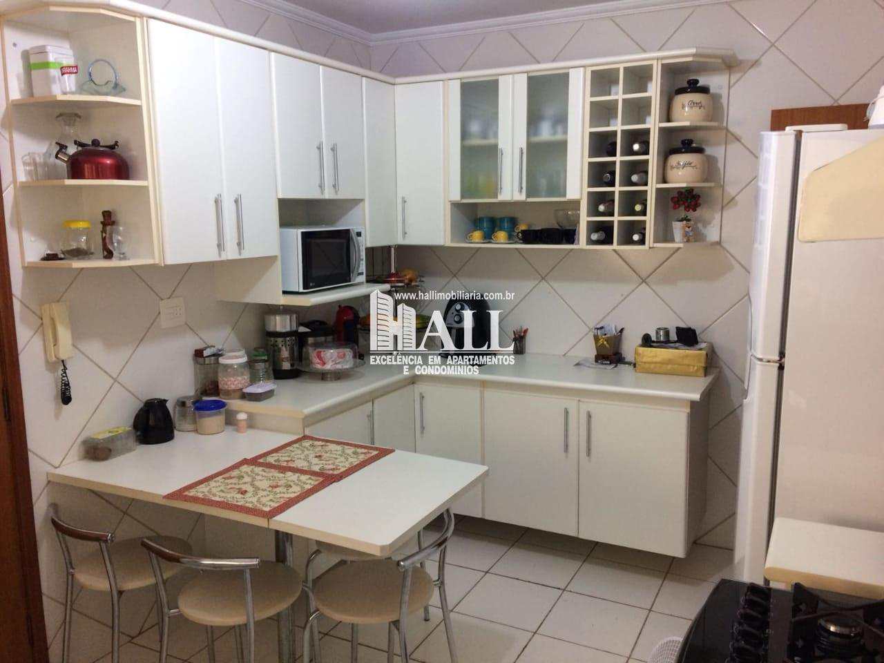 Apartamento à venda com 3 quartos, 92m² - Foto 3