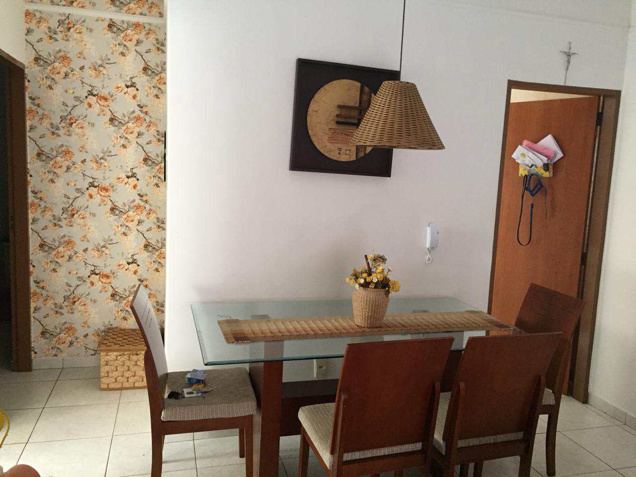 Apartamento à venda com 2 quartos, 65m² - Foto 1