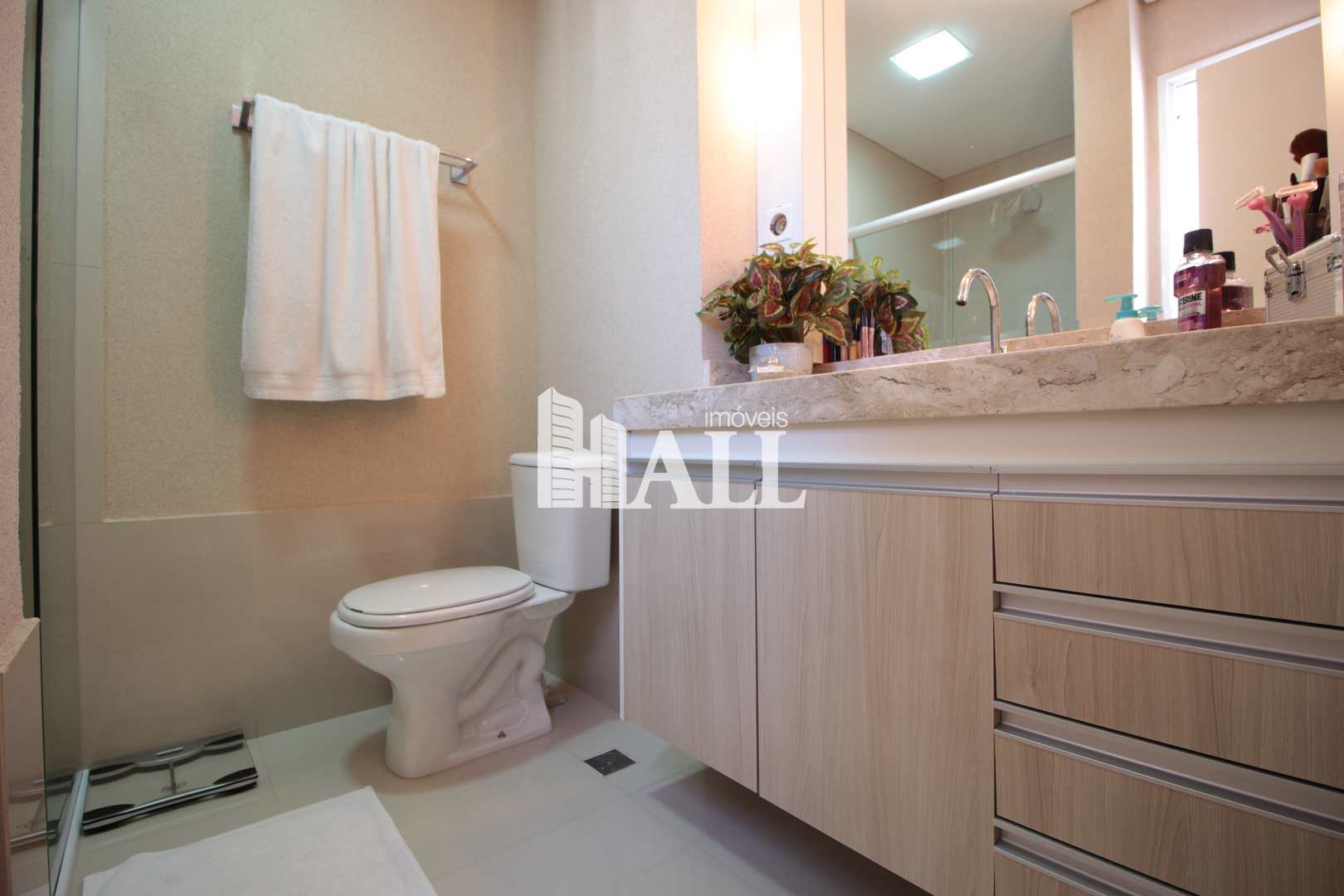 Apartamento à venda com 2 quartos, 64m² - Foto 8