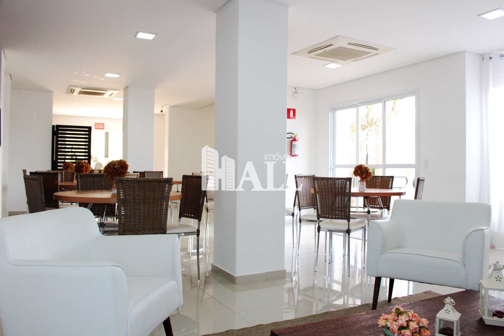 Apartamento à venda com 2 quartos, 64m² - Foto 19