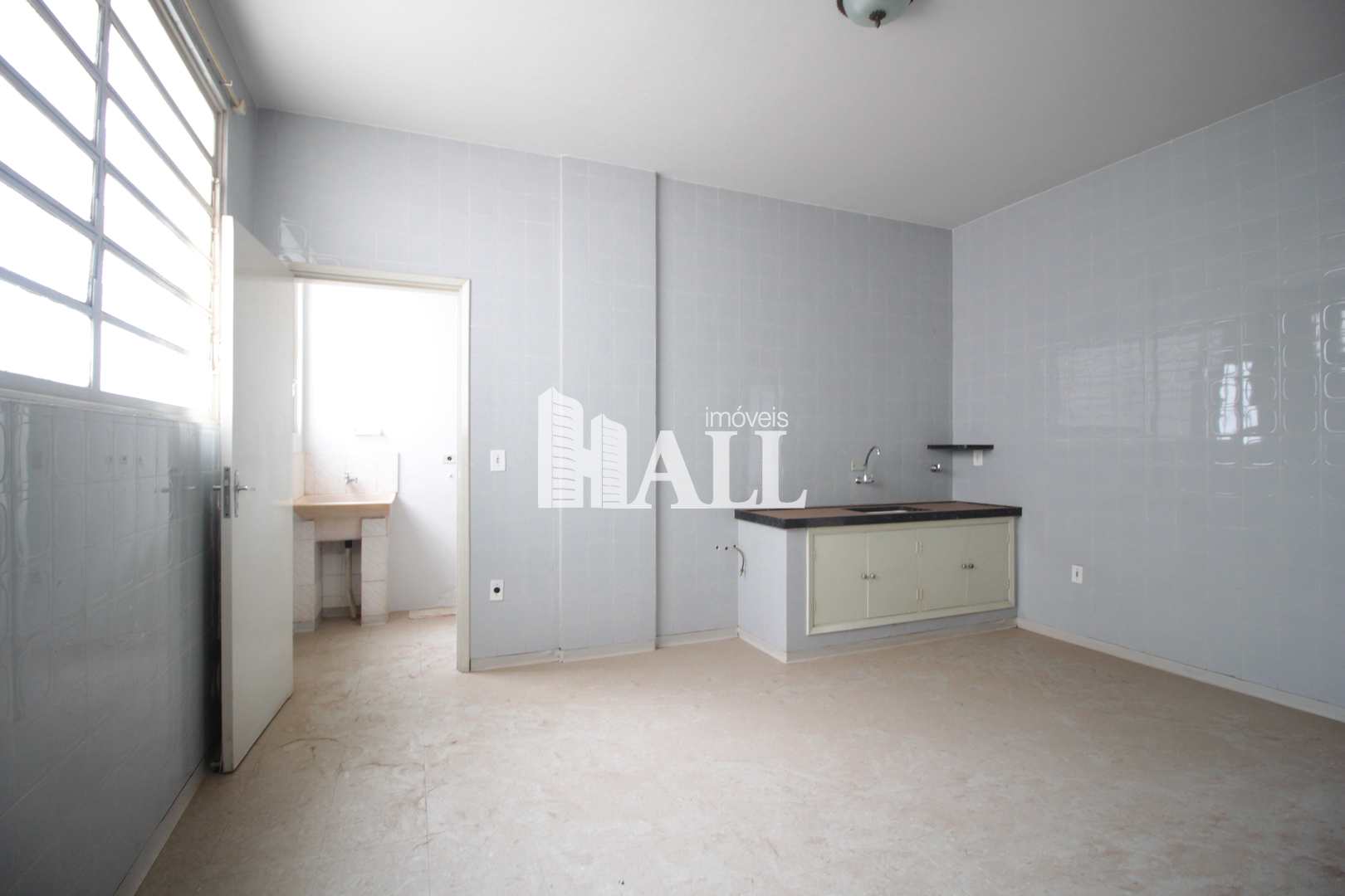 Apartamento à venda com 2 quartos, 105m² - Foto 3