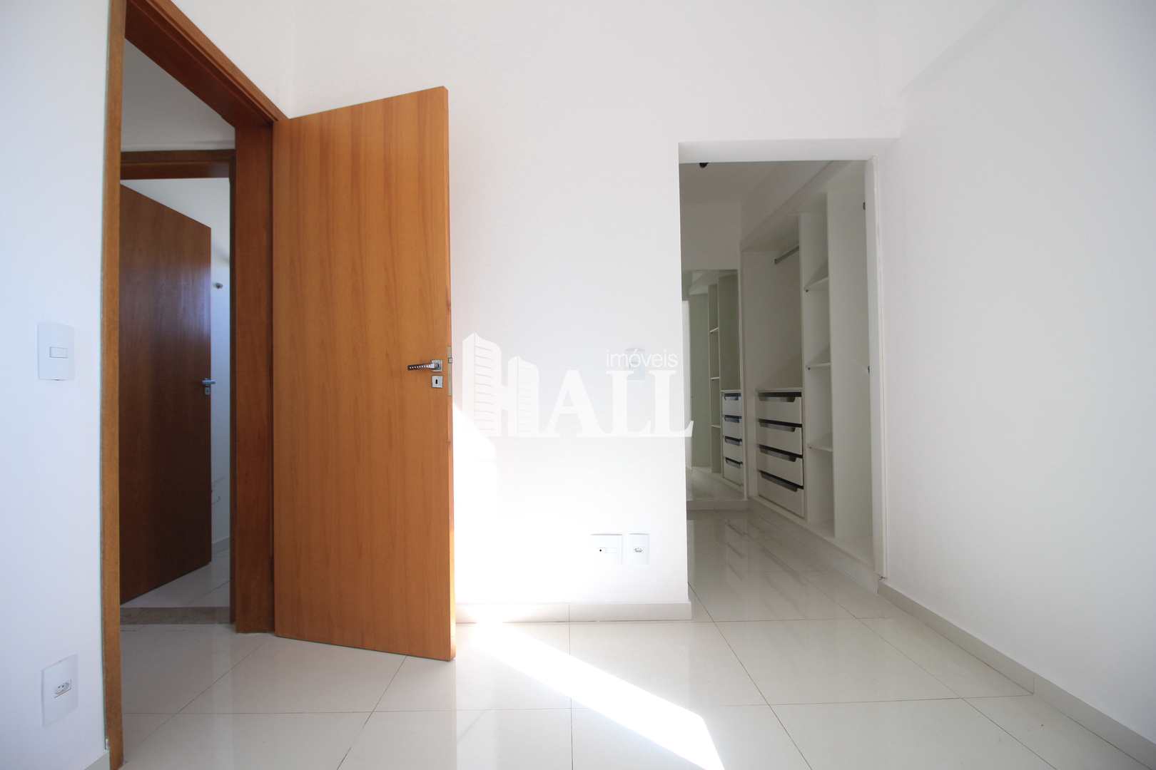 Apartamento à venda com 3 quartos, 155m² - Foto 8