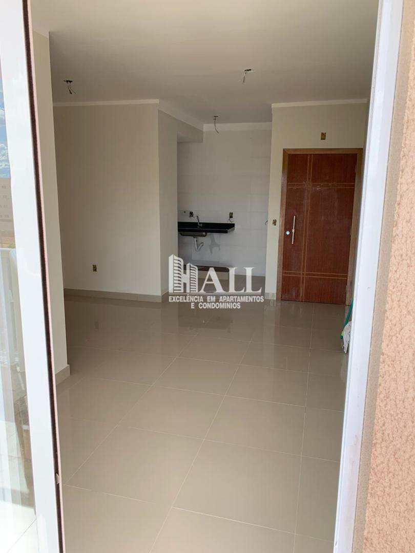 Apartamento à venda com 2 quartos, 70m² - Foto 2