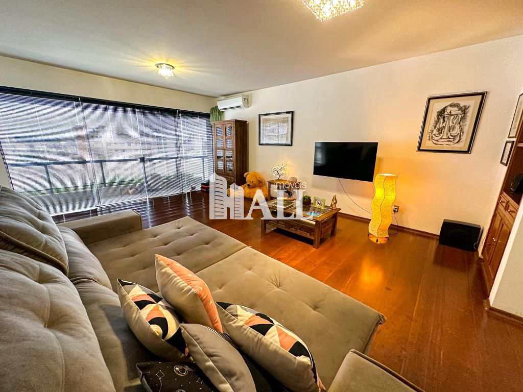 Apartamento à venda com 4 quartos, 239m² - Foto 2