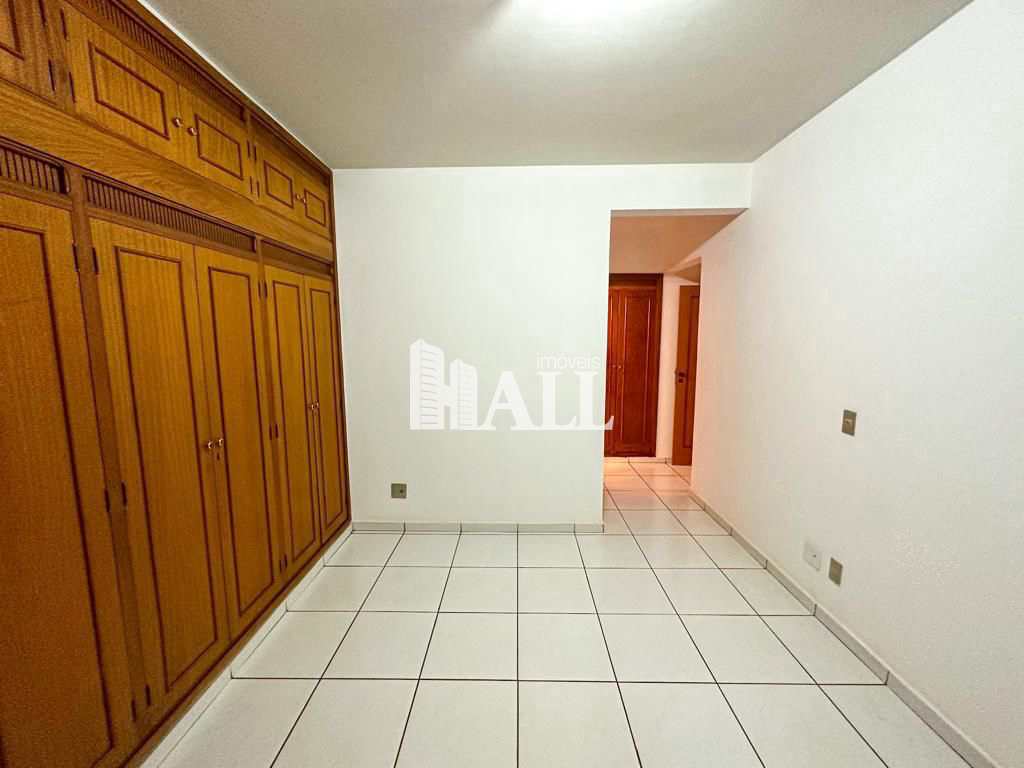 Apartamento à venda com 4 quartos, 239m² - Foto 12