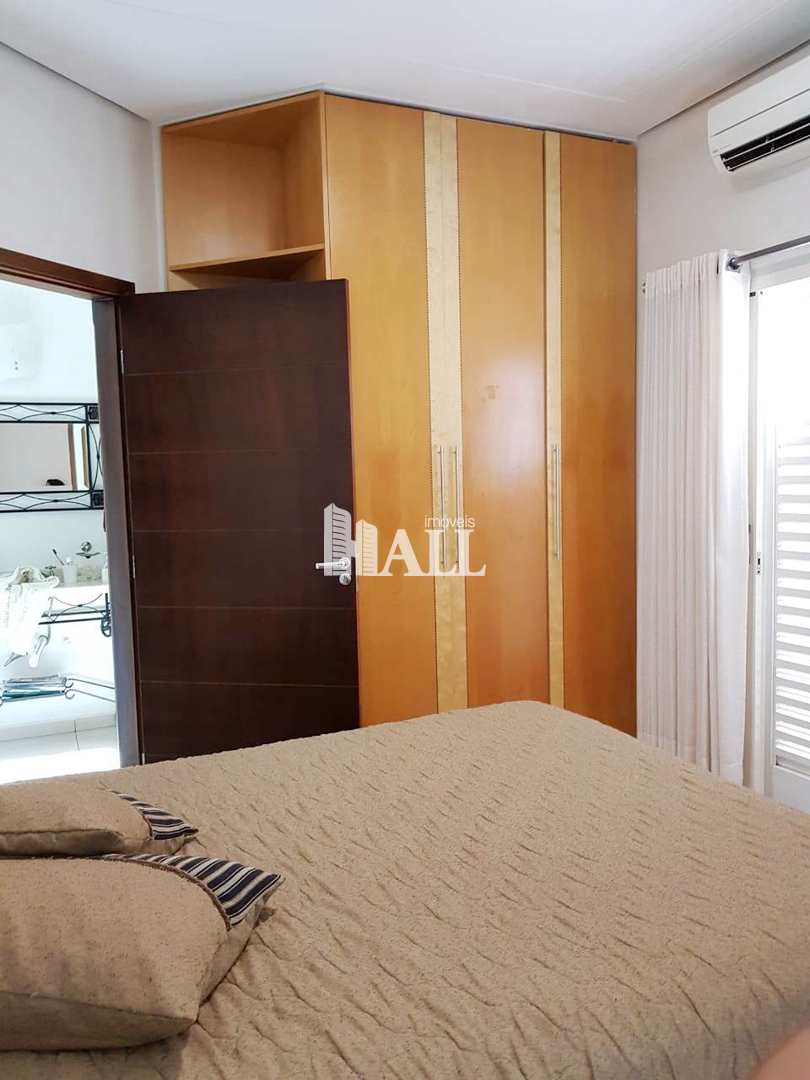 Casa à venda com 3 quartos, 236m² - Foto 10