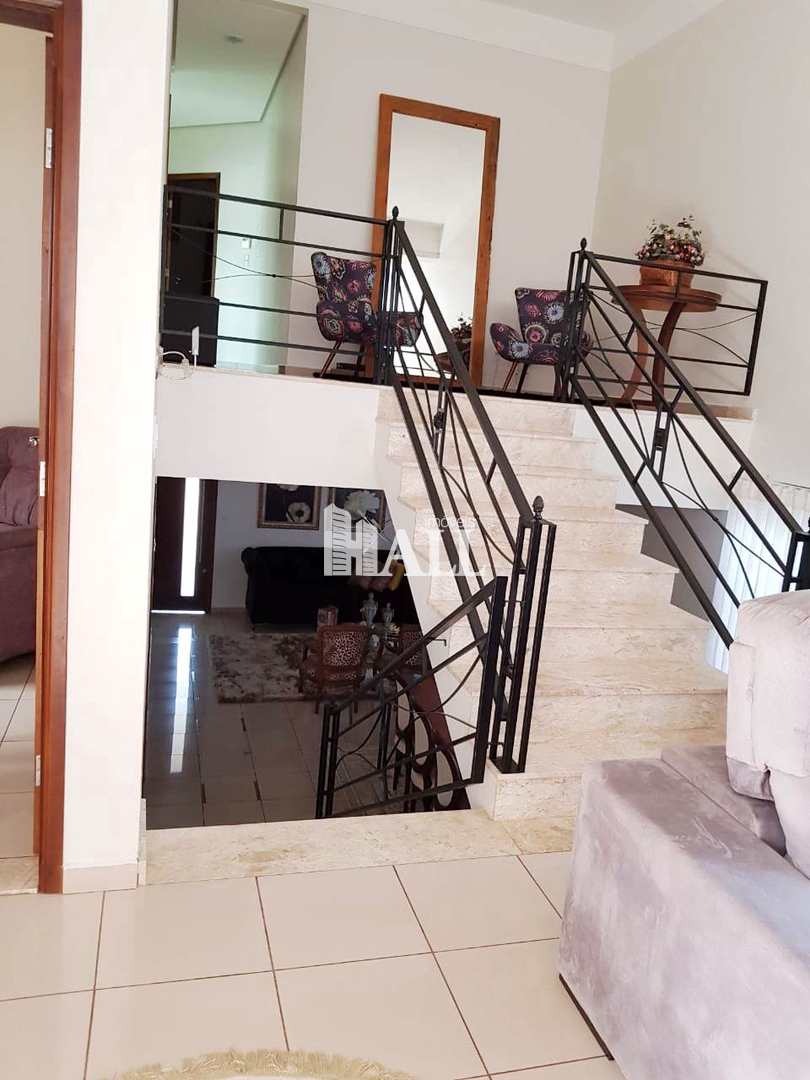 Casa à venda com 3 quartos, 236m² - Foto 24