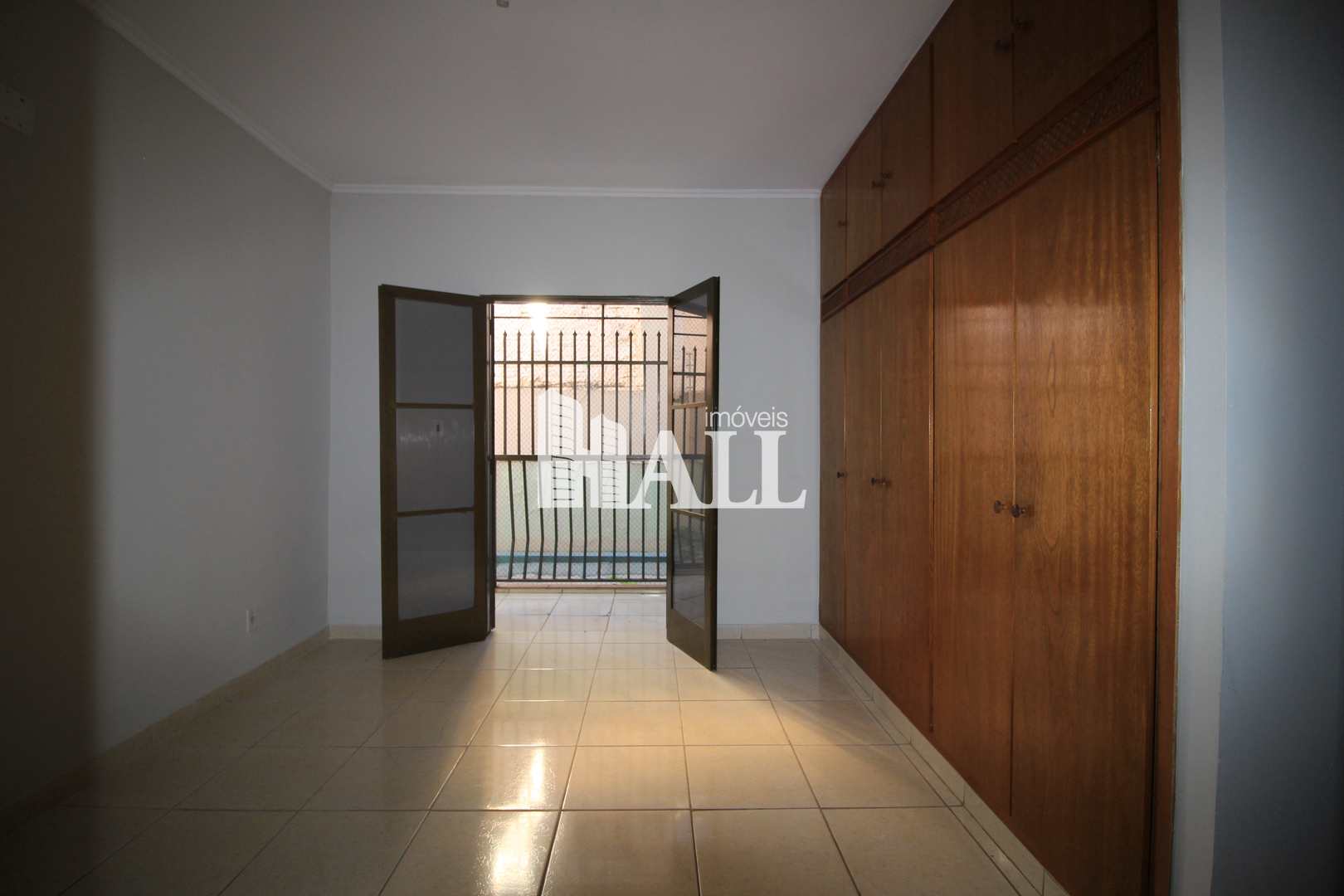 Apartamento à venda com 3 quartos, 108m² - Foto 4