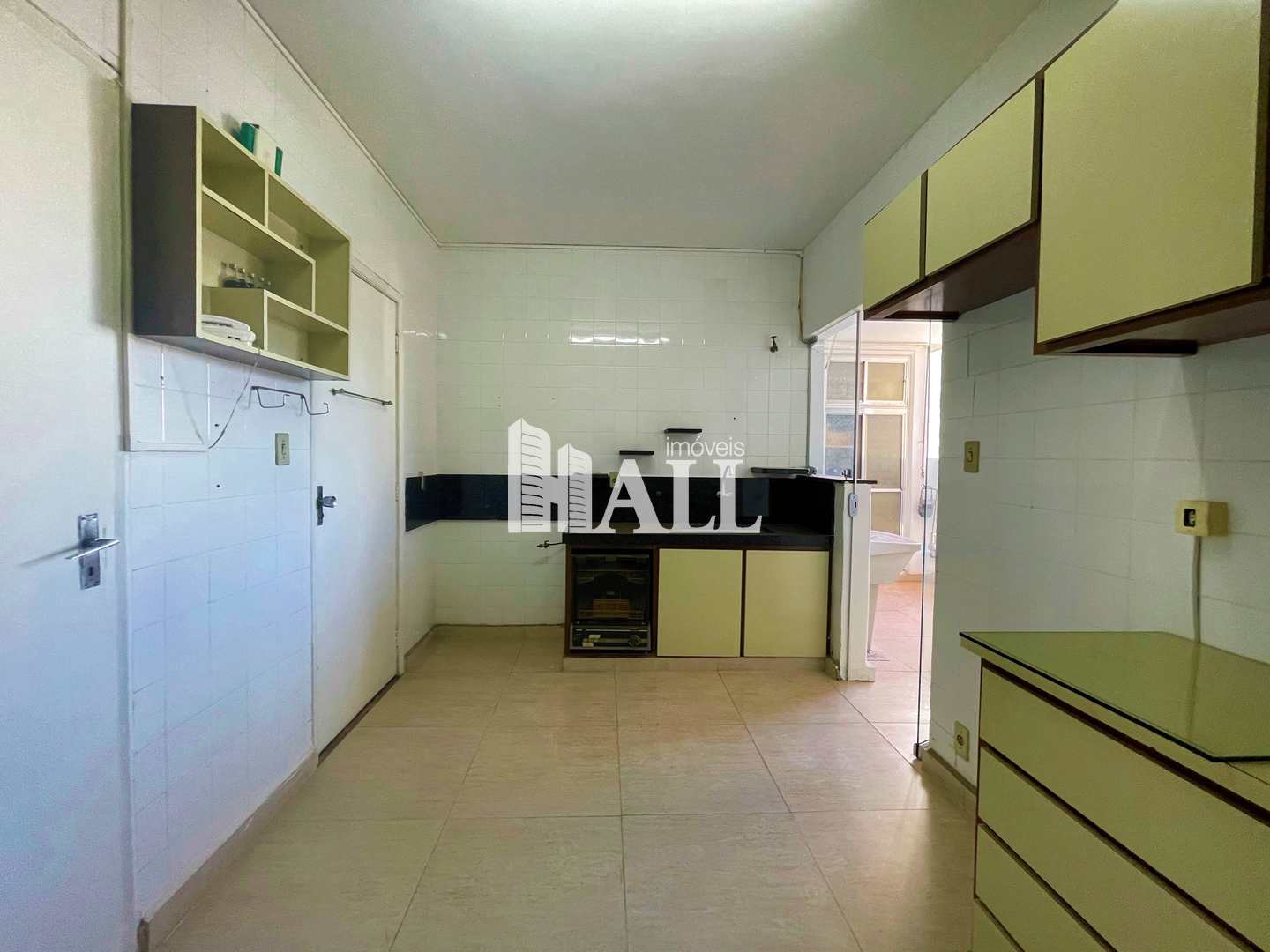 Apartamento à venda com 3 quartos, 127m² - Foto 3