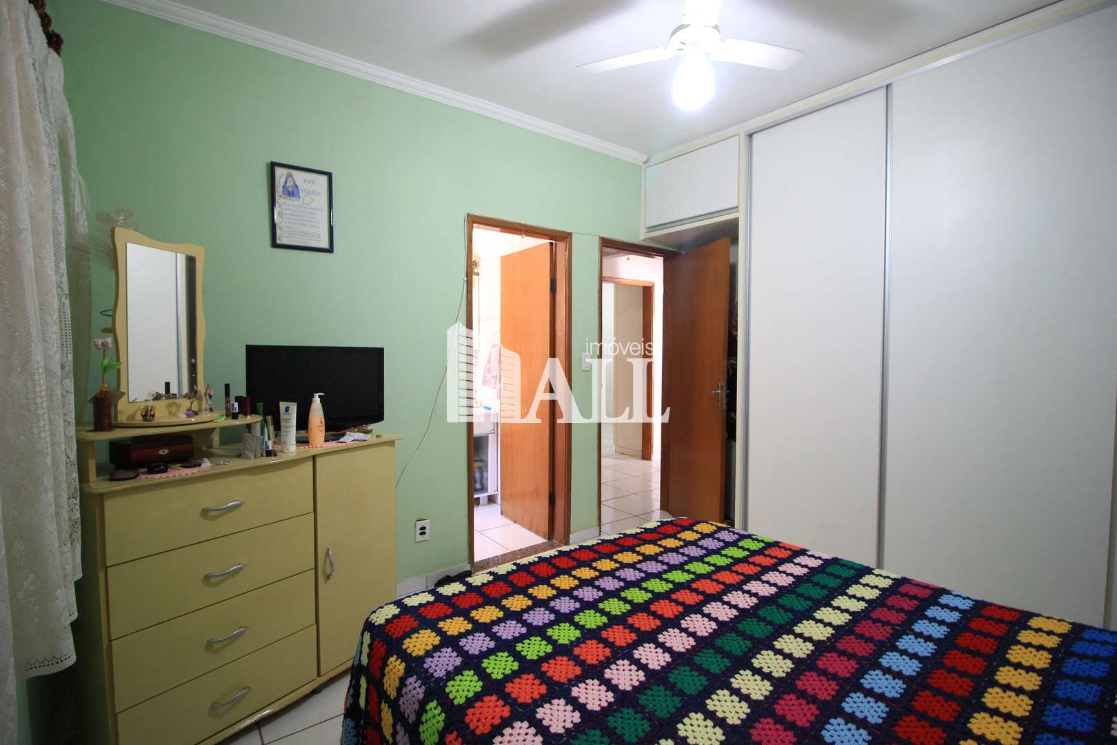 Apartamento à venda com 3 quartos, 120m² - Foto 1