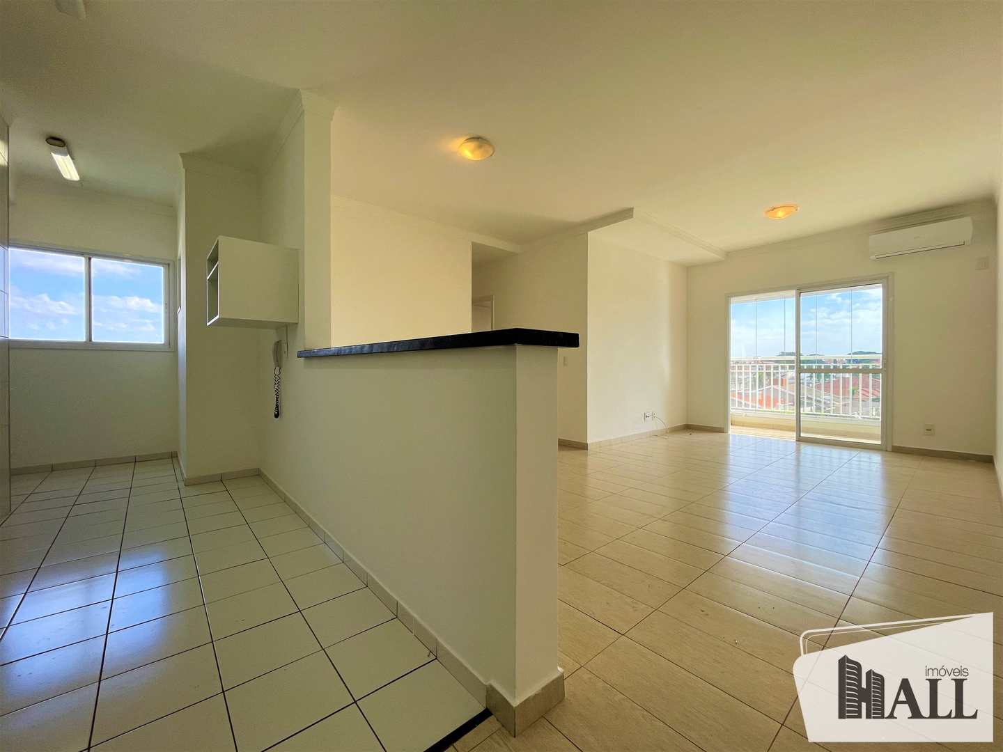 Apartamento à venda com 3 quartos, 90m² - Foto 1