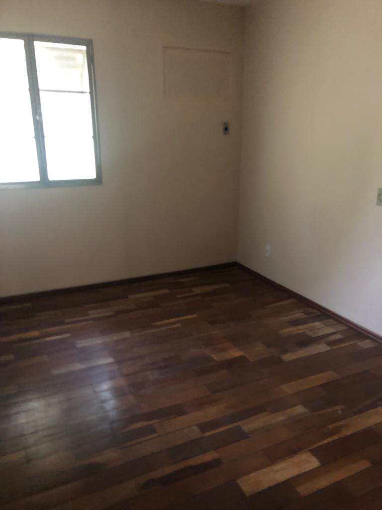 Apartamento à venda com 3 quartos, 70m² - Foto 4