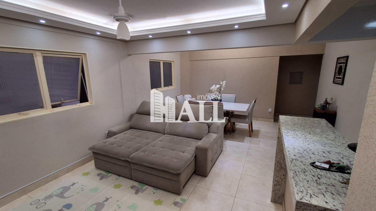 Apartamento à venda com 3 quartos, 110m² - Foto 3