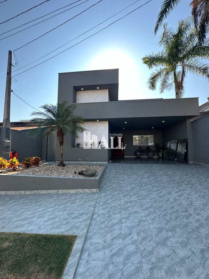 Casa de Condomínio à venda com 3 quartos, 220m² - Foto 1