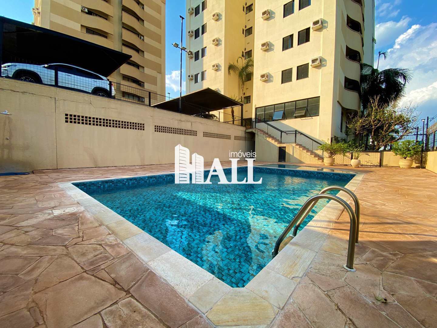 Apartamento à venda com 2 quartos, 77m² - Foto 18
