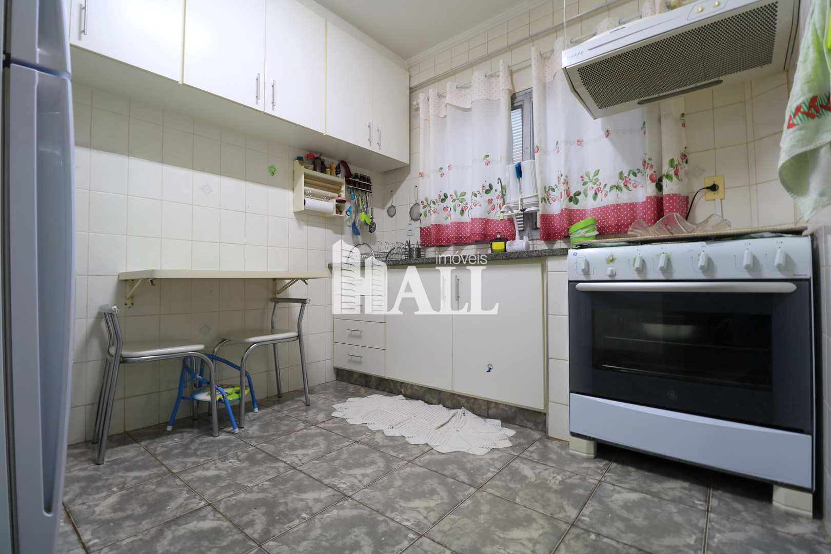 Apartamento à venda com 2 quartos, 80m² - Foto 3