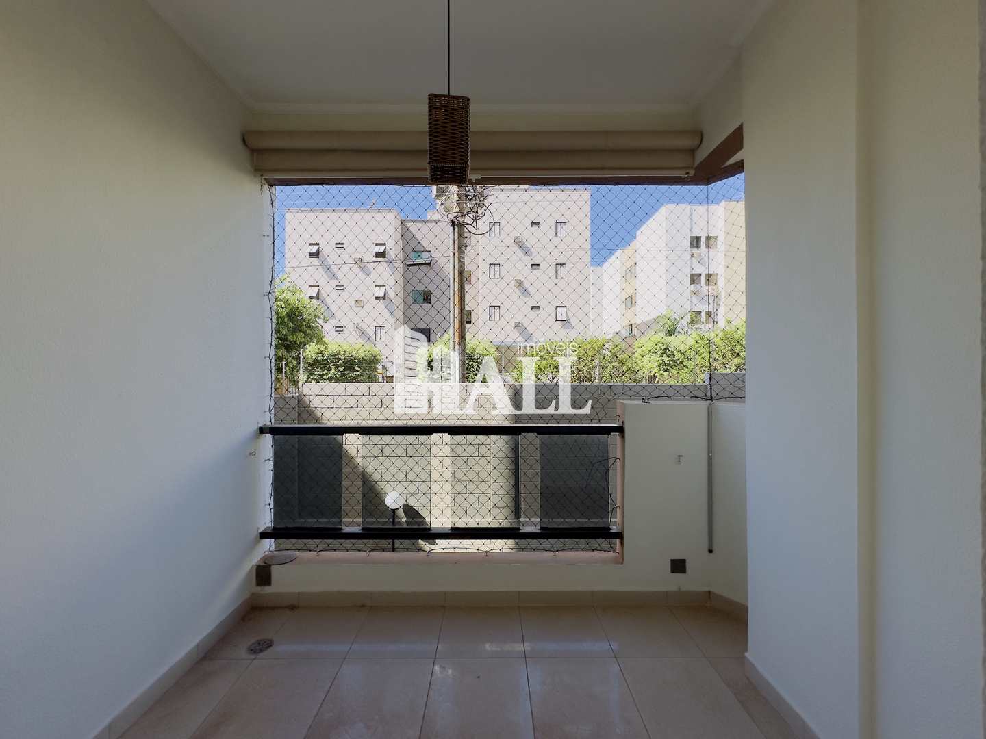 Apartamento à venda com 3 quartos, 105m² - Foto 3