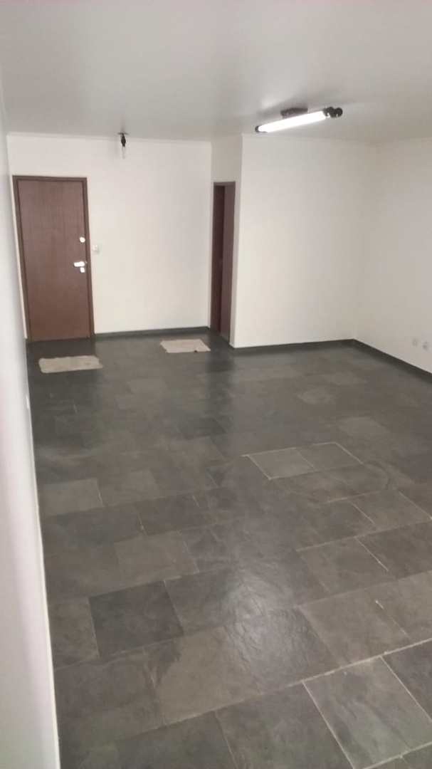 Apartamento à venda com 3 quartos, 123m² - Foto 2