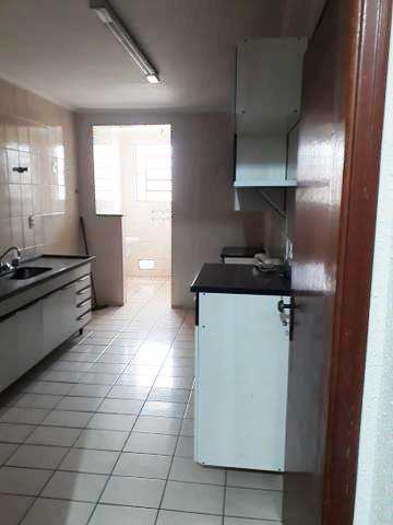 Apartamento à venda com 2 quartos, 70m² - Foto 2