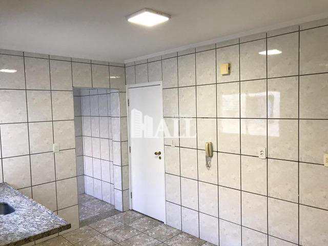 Apartamento à venda com 2 quartos, 68m² - Foto 3