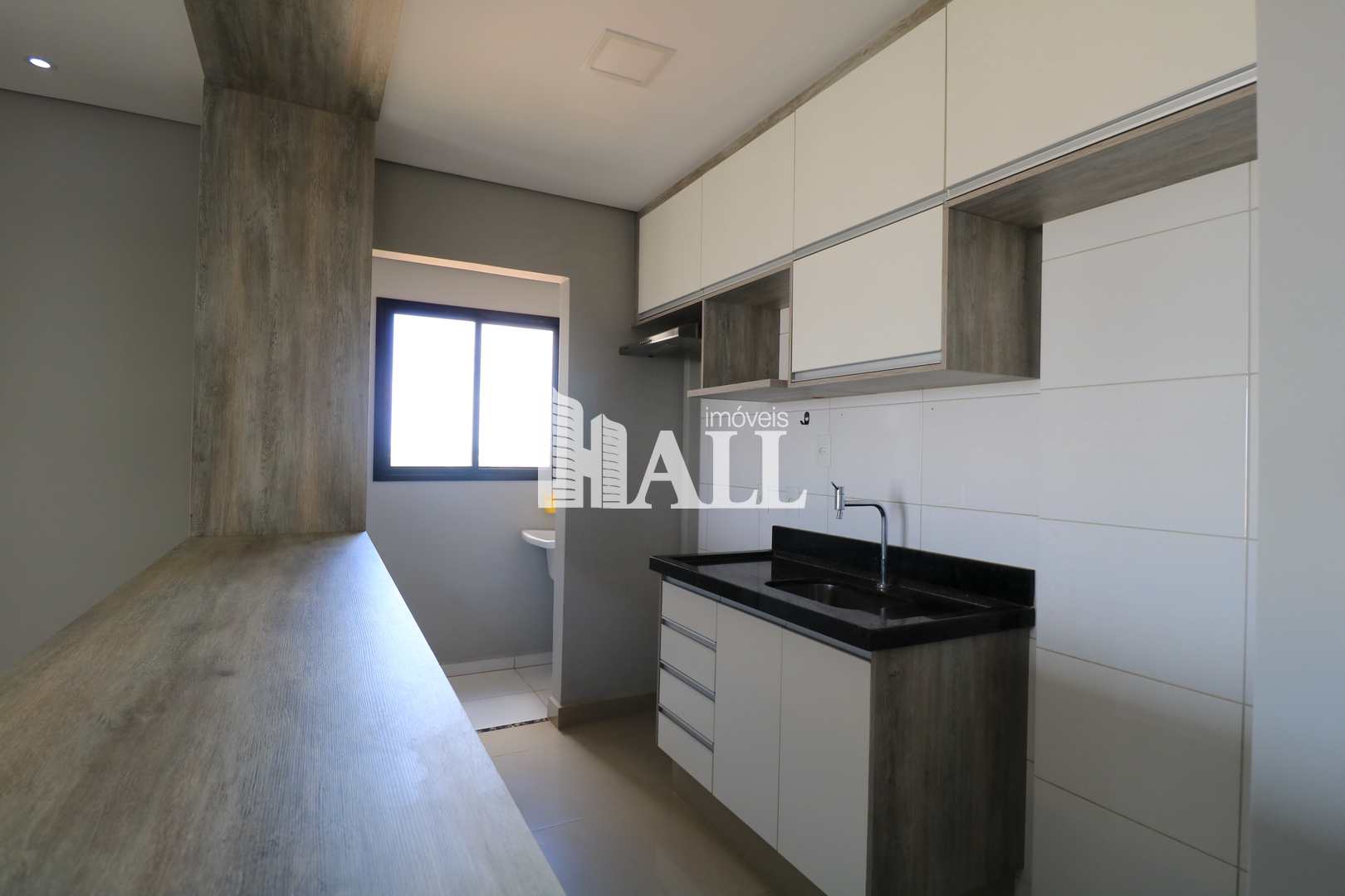 Apartamento à venda com 2 quartos, 70m² - Foto 4