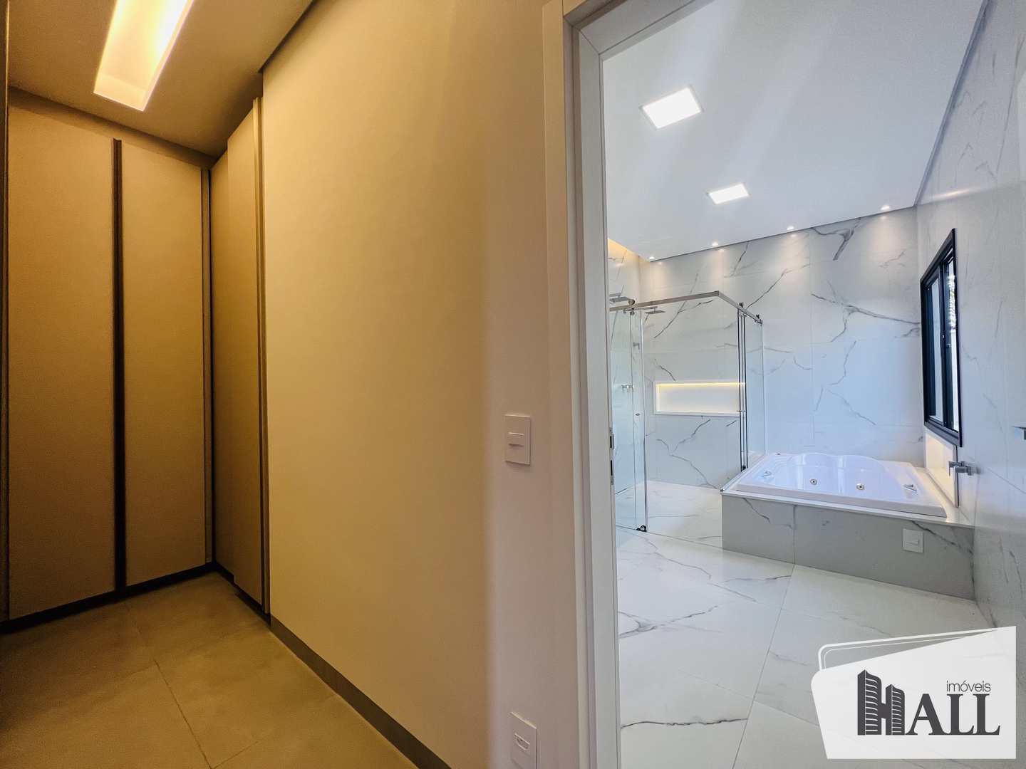 Casa de Condomínio à venda com 3 quartos, 246m² - Foto 9