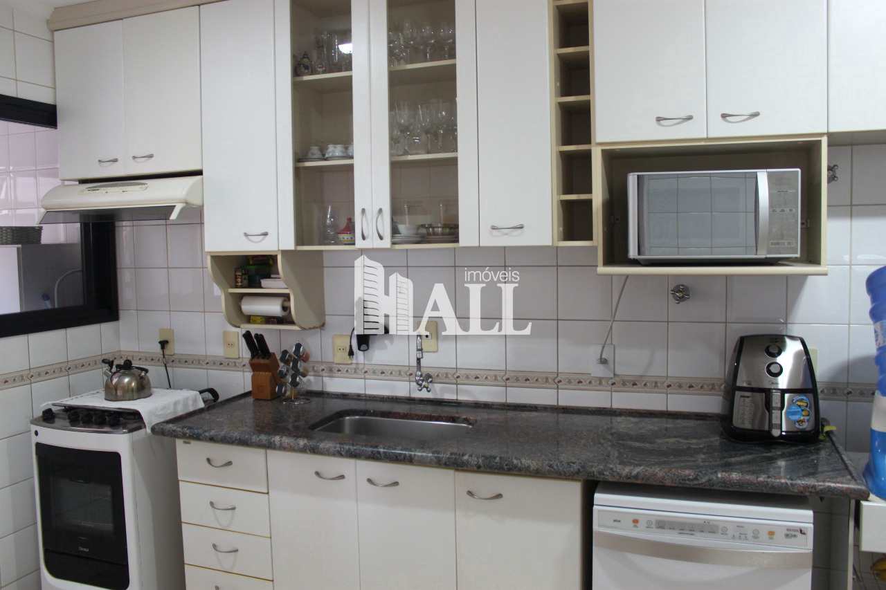 Apartamento à venda com 3 quartos, 97m² - Foto 4