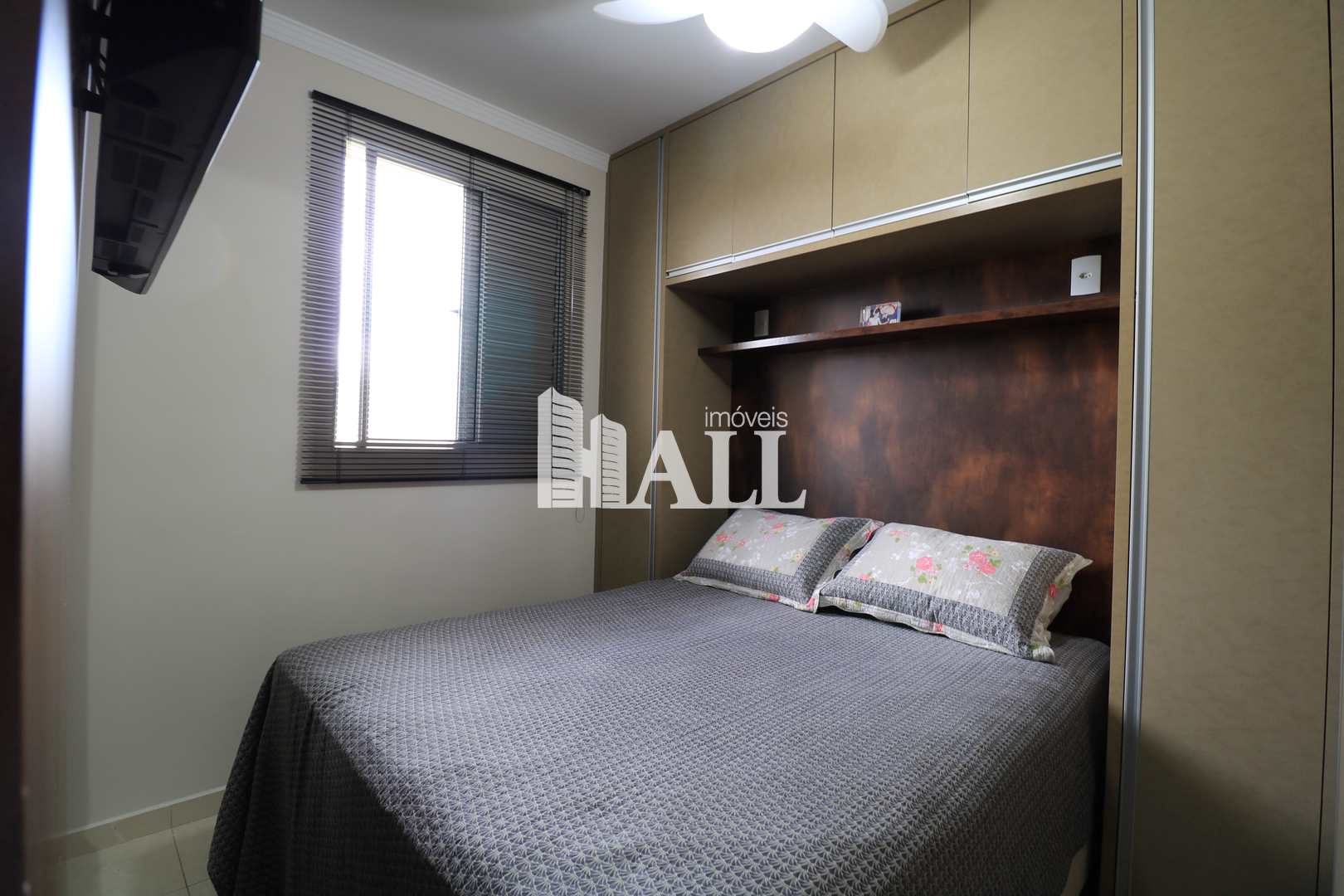 Apartamento à venda com 2 quartos, 80m² - Foto 4