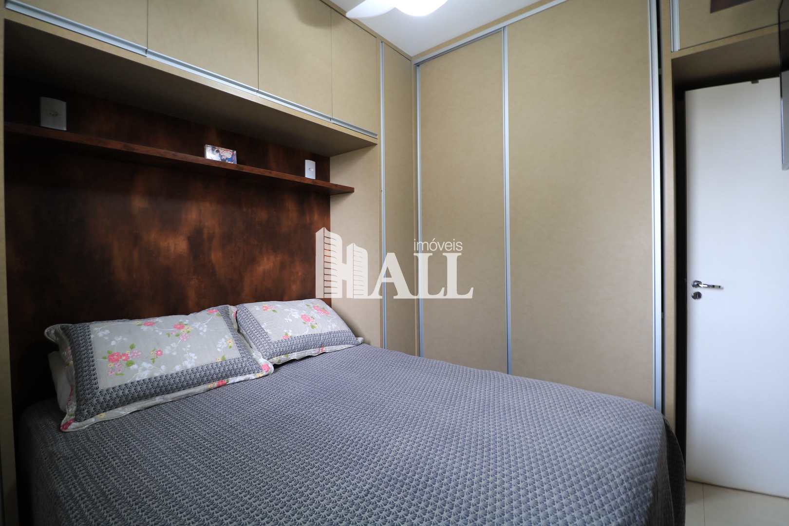 Apartamento à venda com 2 quartos, 80m² - Foto 5