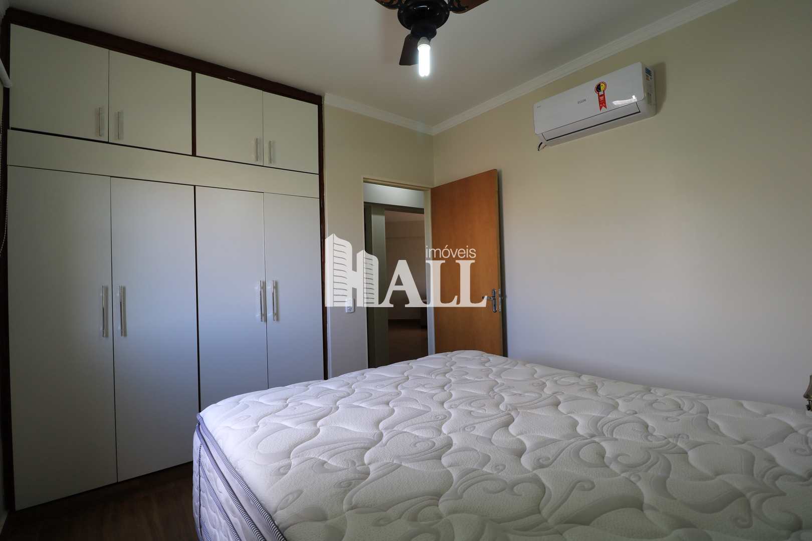 Apartamento à venda com 3 quartos, 96m² - Foto 9