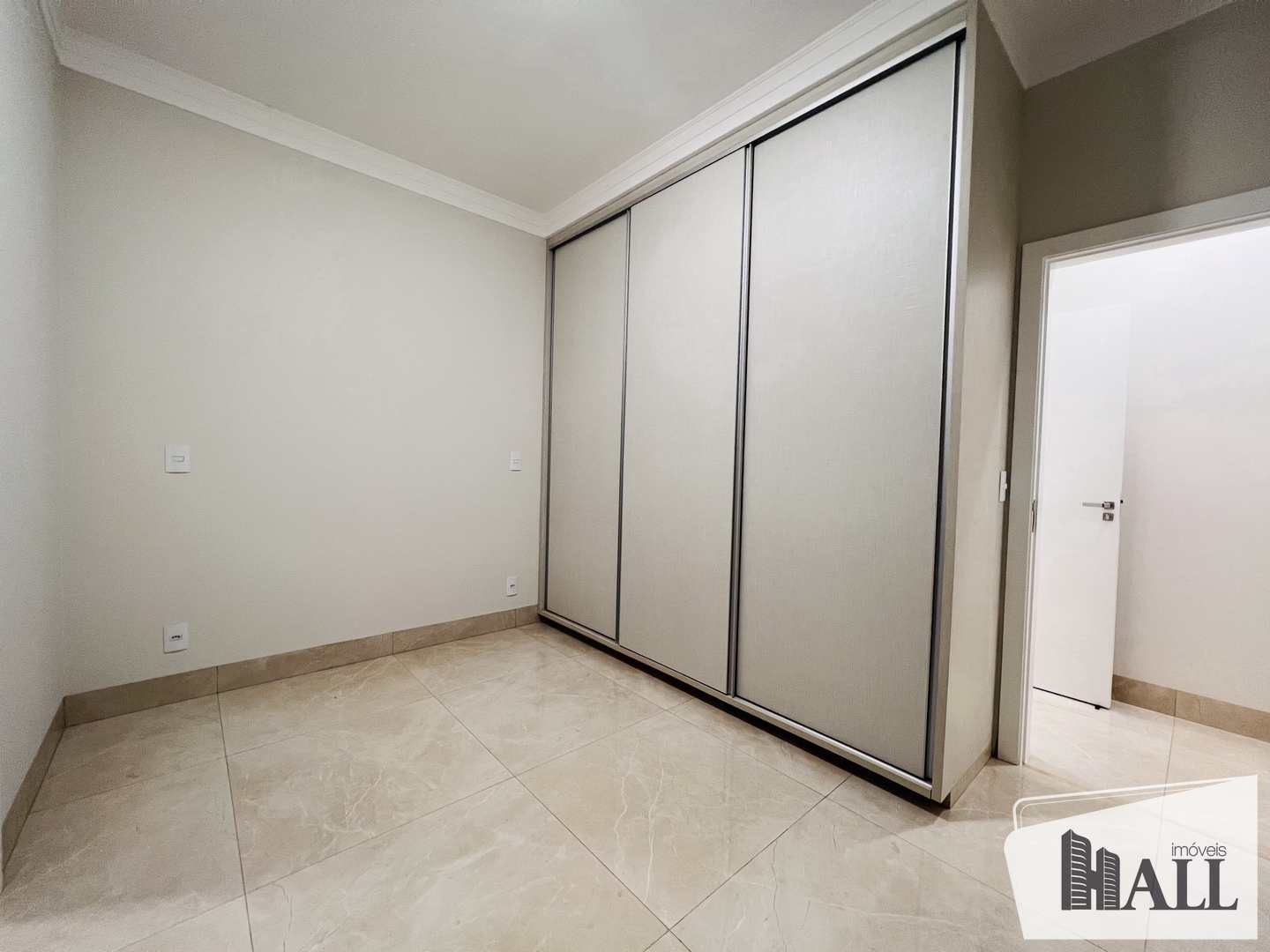 Casa de Condomínio à venda com 4 quartos, 240m² - Foto 14