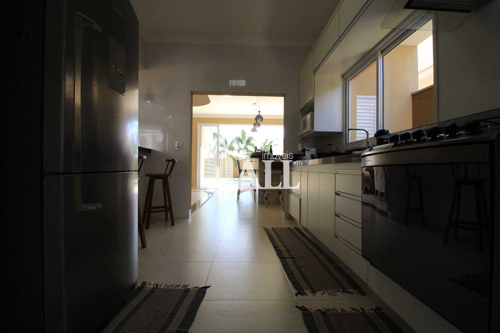 Casa de Condomínio à venda com 3 quartos, 222m² - Foto 9