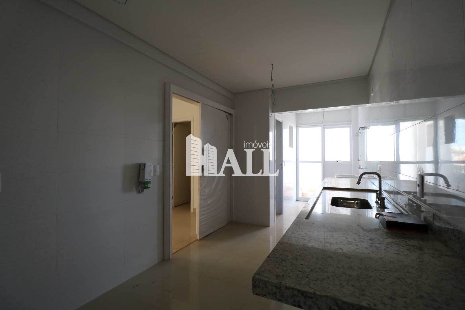 Apartamento à venda com 3 quartos, 135m² - Foto 4