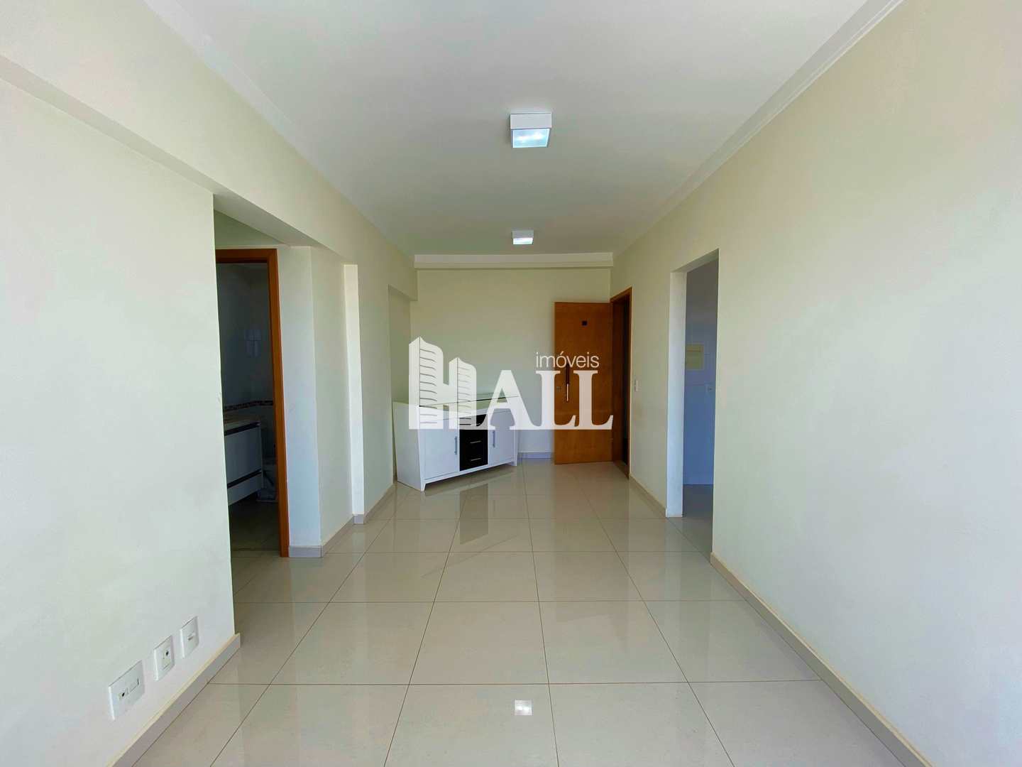 Apartamento à venda com 3 quartos, 72m² - Foto 2