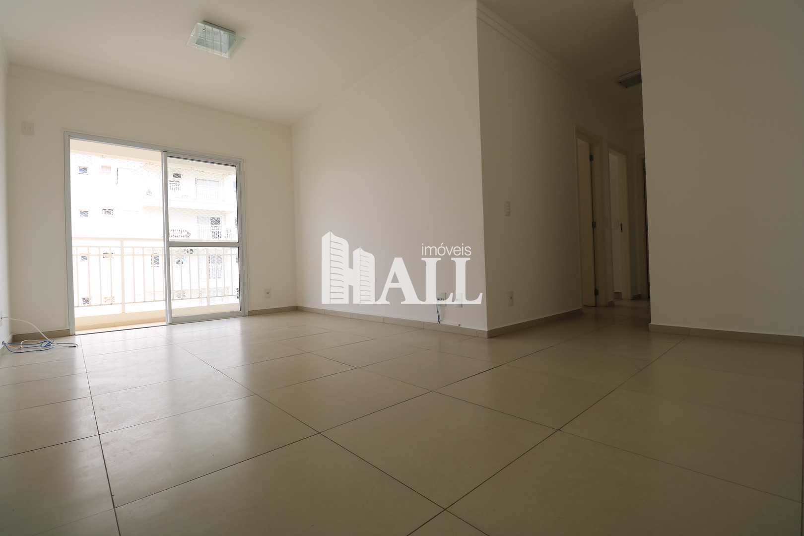 Apartamento à venda com 3 quartos, 90m² - Foto 1