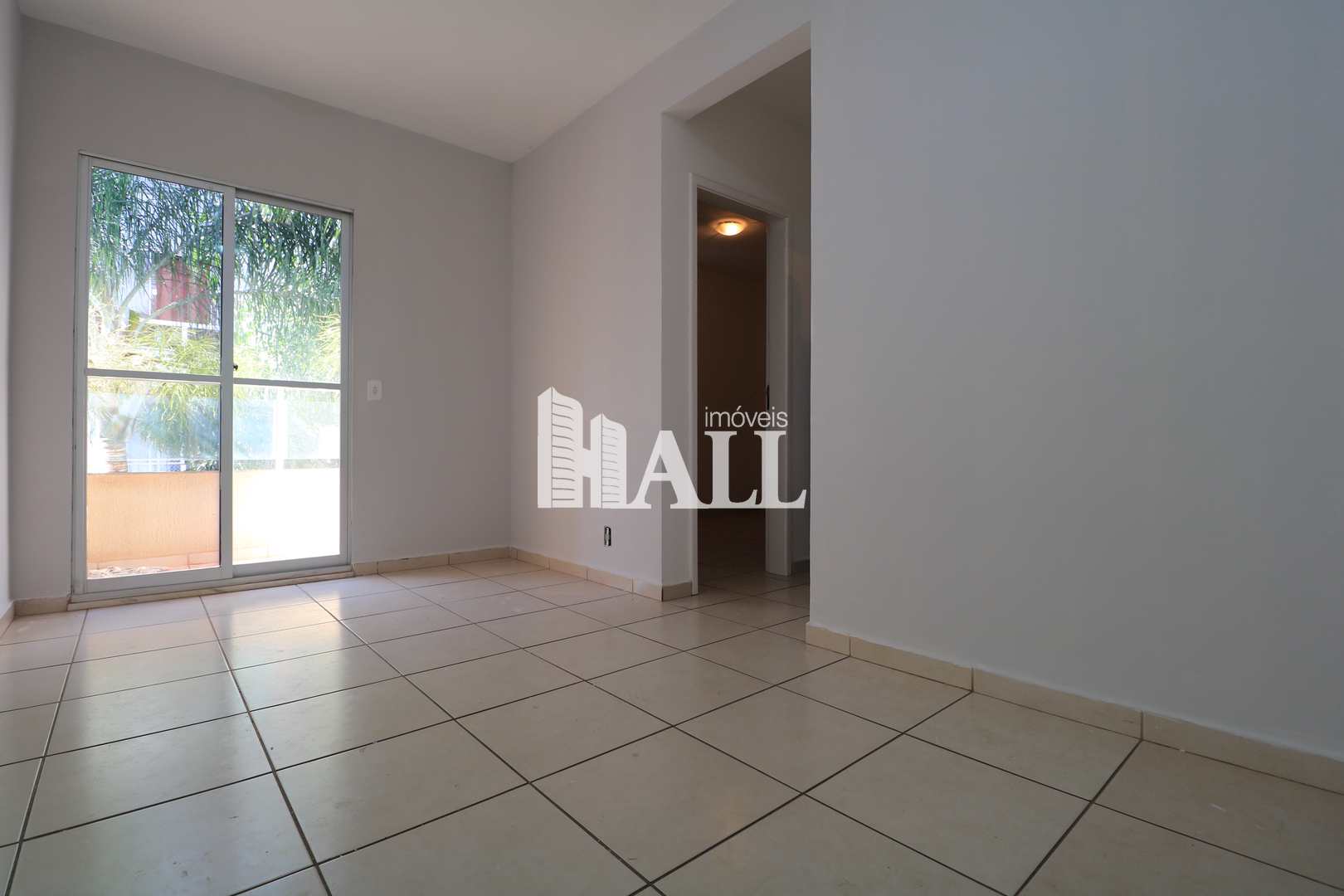 Apartamento à venda com 2 quartos, 68m² - Foto 1