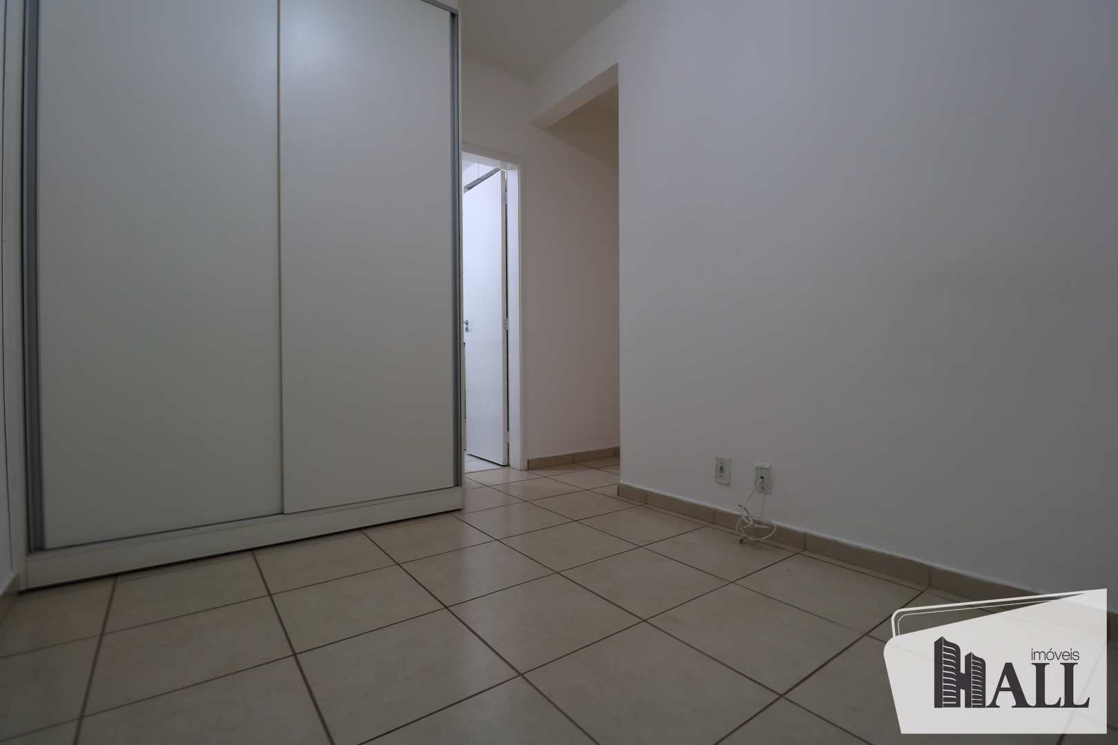 Apartamento à venda com 2 quartos, 68m² - Foto 7