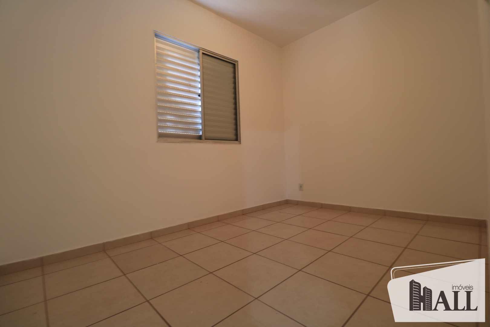 Apartamento à venda com 2 quartos, 68m² - Foto 4