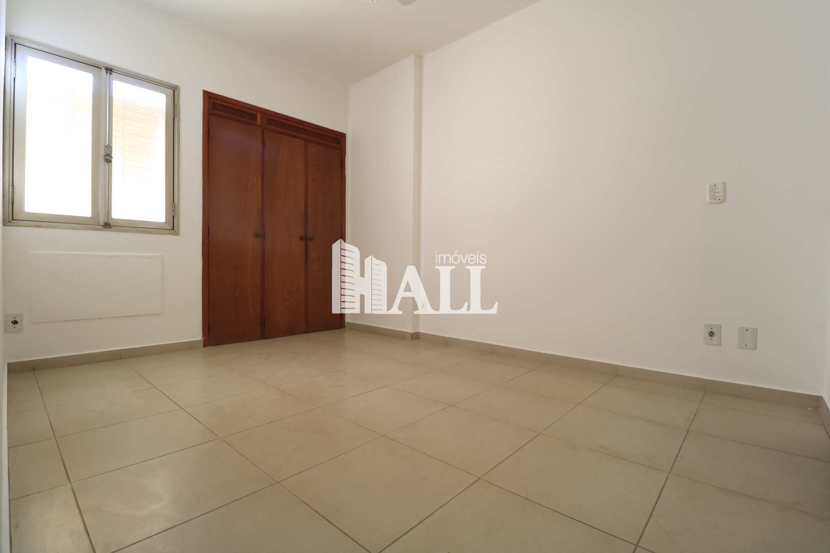 Apartamento à venda com 3 quartos, 131m² - Foto 9