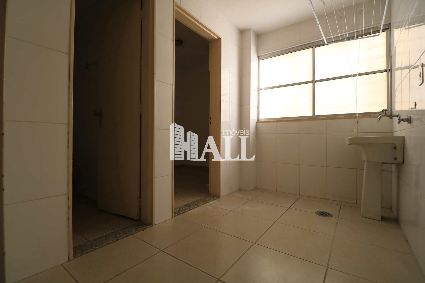 Apartamento à venda com 3 quartos, 131m² - Foto 3