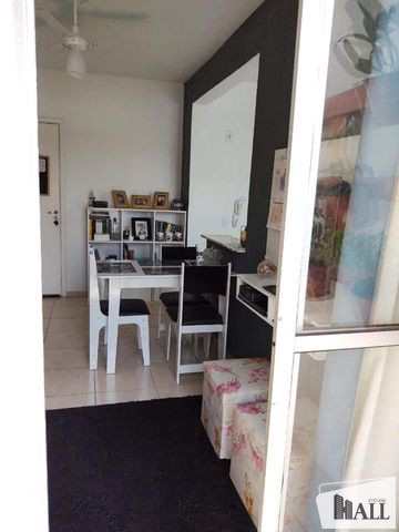 Apartamento à venda com 2 quartos, 52m² - Foto 2